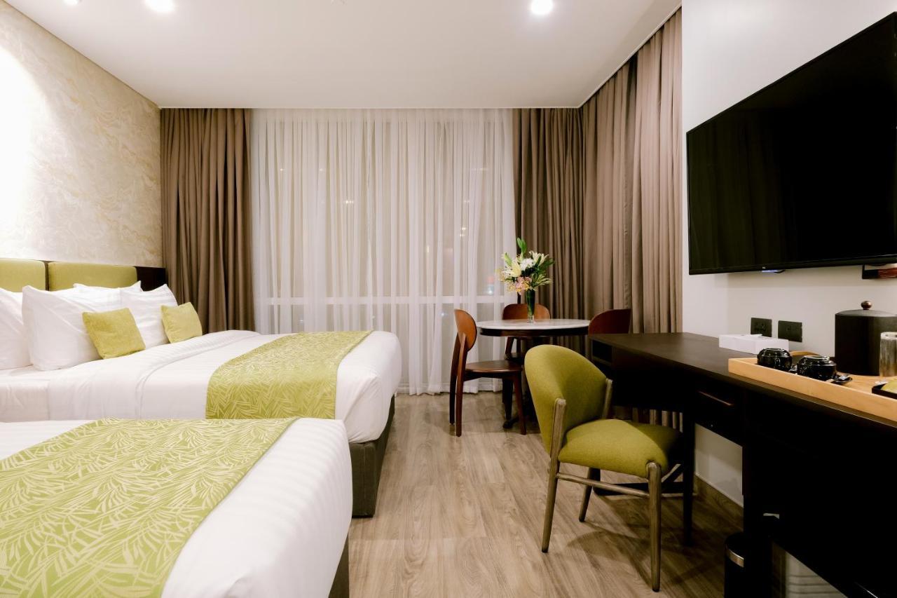 Goldberry Suites And Hotel Cebu ภายนอก รูปภาพ
