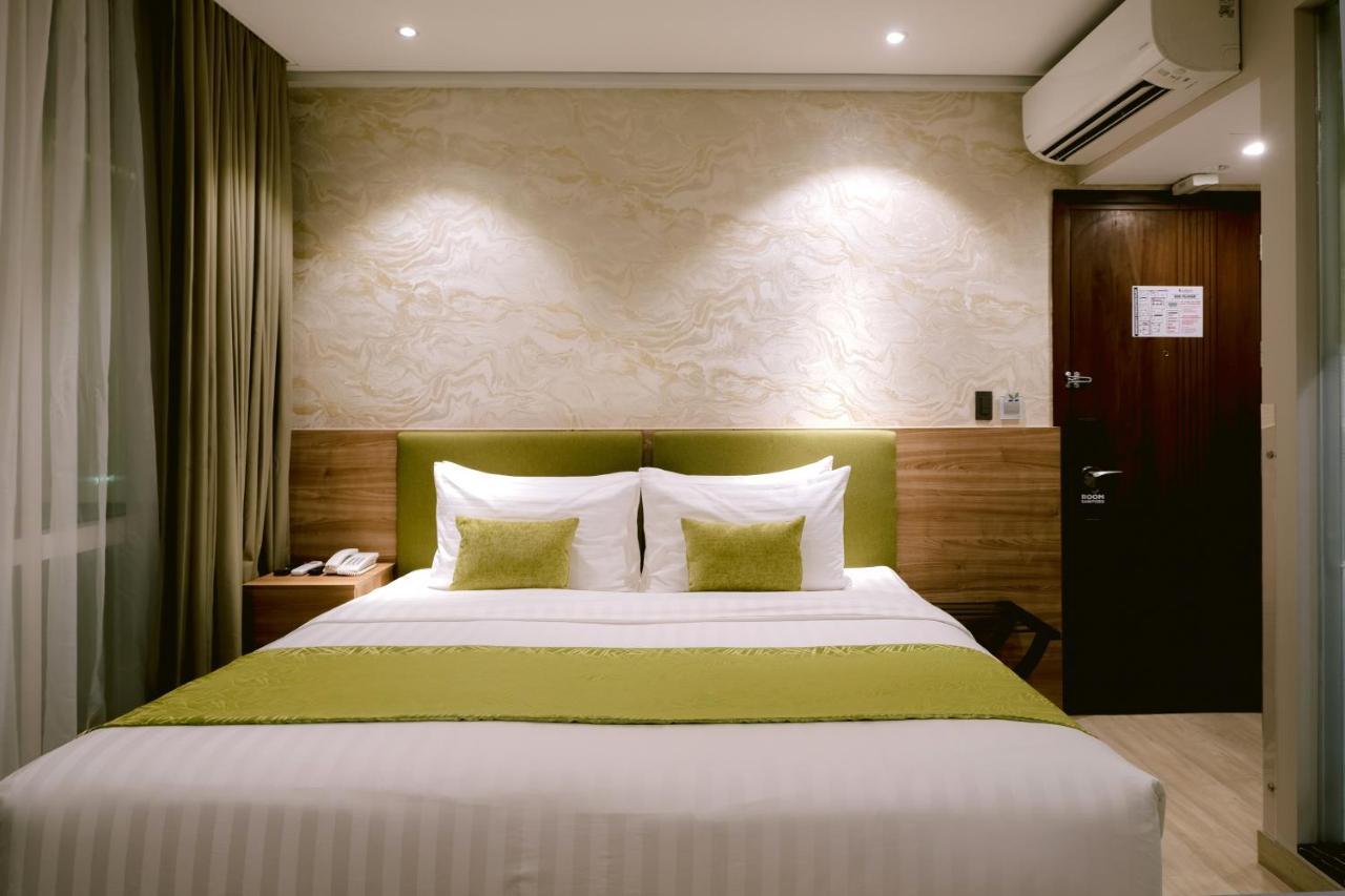 Goldberry Suites And Hotel Cebu ภายนอก รูปภาพ